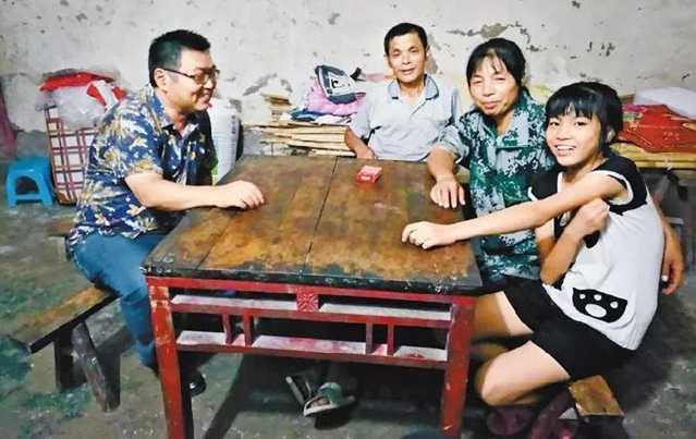 重庆忠县优秀扶贫干部杨骅:奋战一线 一心为民